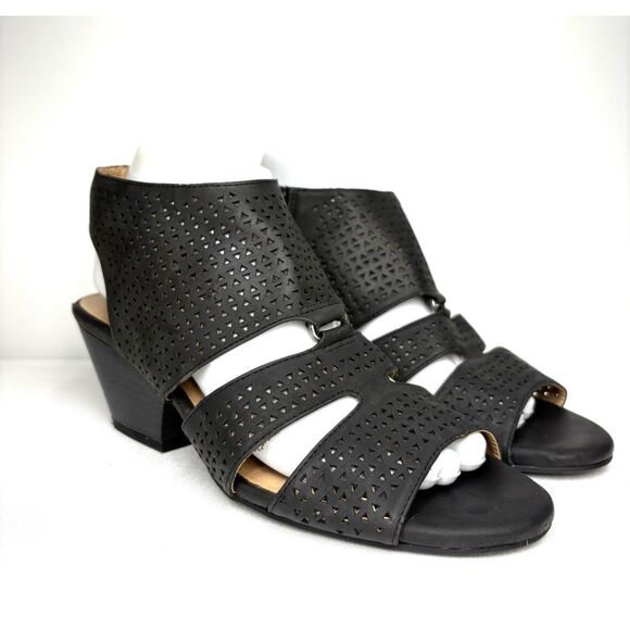 SOUL by Naturalizer Black Leather Dez Sandals Perforated Block Heel Women 8.5 - Picture 1 of 6